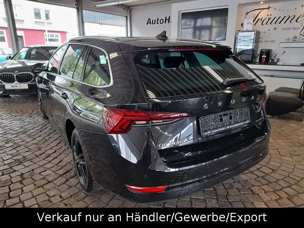 Gebraucht Skoda Octavia Selection 150 PS (110 kW) 2024 Schwarz Kombi