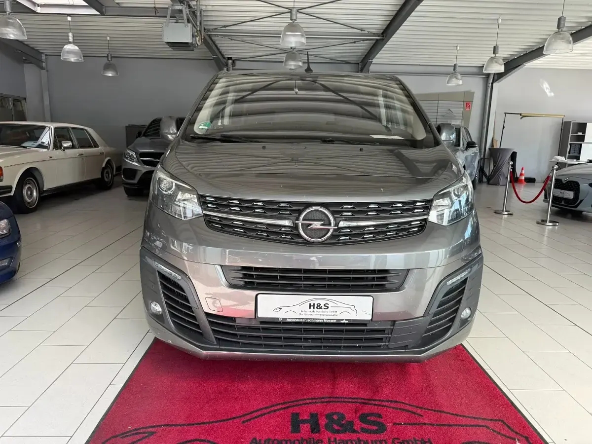 Gebraucht Opel Zafira Life Edition 177 PS (130 kW) 2020 Mondstein grau/e:vulkan grau Van / Kleinbus