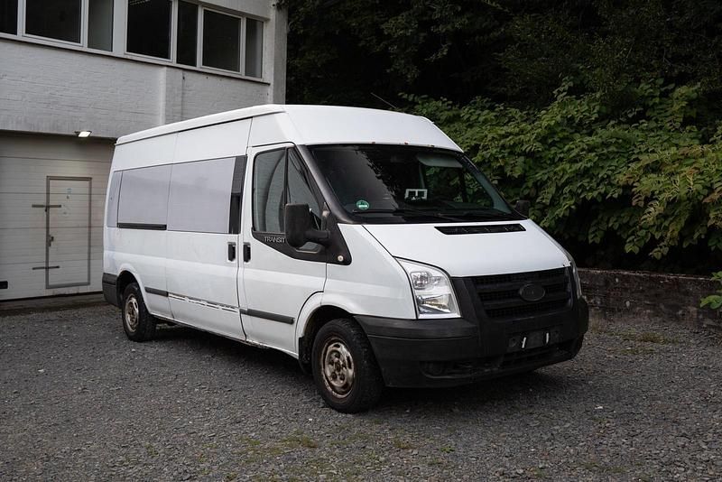 Weiß Gebraucht 2009 Ford Transit Limousine | 3.999 € (Fairer Preis) - Bild 1/4