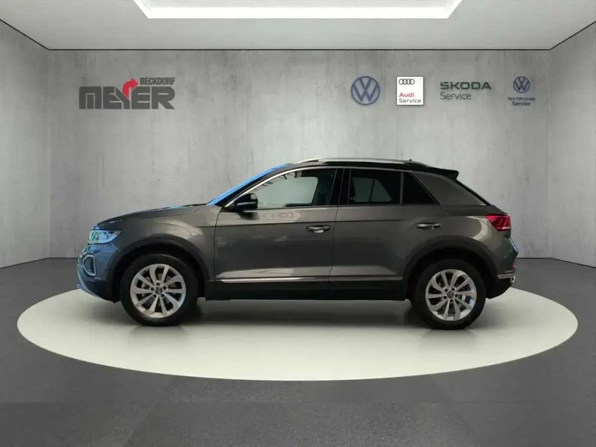 Gebraucht VW T-Roc Style 150 PS (110 kW) 2022 Indiumgrau SUV