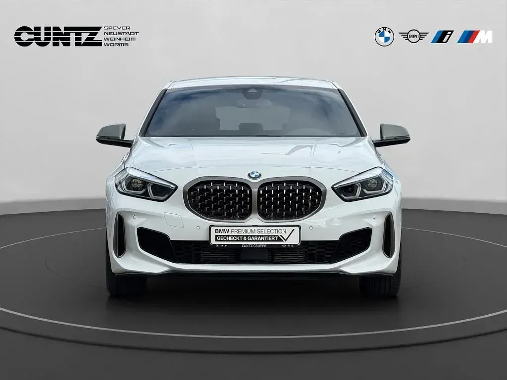 Brugt BMW M135 Performance 306 HK (225 kW) 2021 Hvid Hatchback