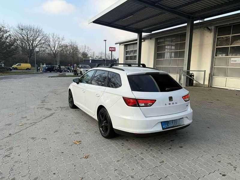 Gebraucht 2015 Seat Leon SC CONNECT Kleinwagen | 10.800 € (Fairer Preis) - Bild 1/4