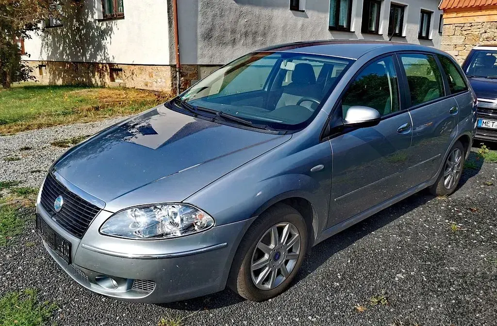 Gebraucht Fiat Croma Dynamic 120 PS (88 kW) 2009 Silber Limousine