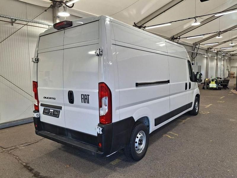 Gebraucht Fiat Ducato 140 PS (102 kW) 2024 Weiß Van