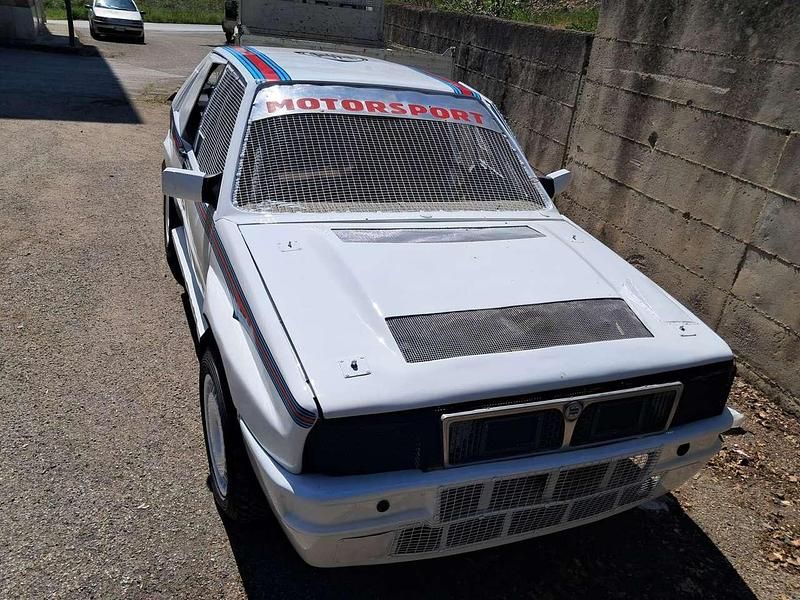 Second-hand Lancia Delta 400 CP (294 kW) 1987 Hatchback