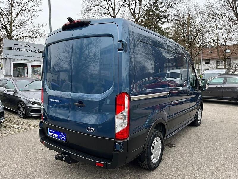 Gebraucht Ford Transit Trend 131 PS (96 kW) 2020 Blau Van / Kleinbus
