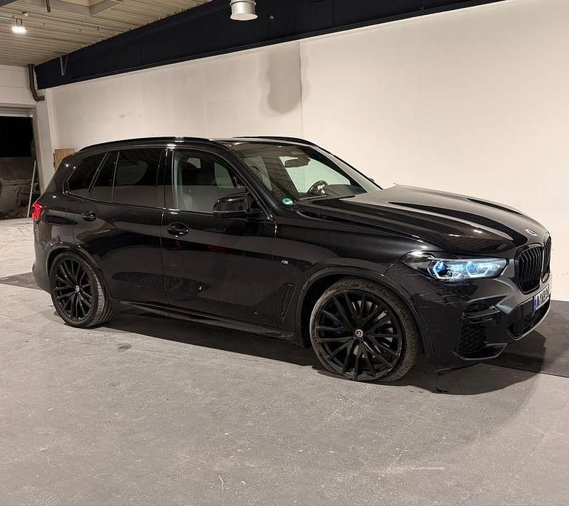 Schwarz Gebraucht 2022 BMW X5 Shadowline SUV | 56.999 € (Superpreis) - Bild 1/4