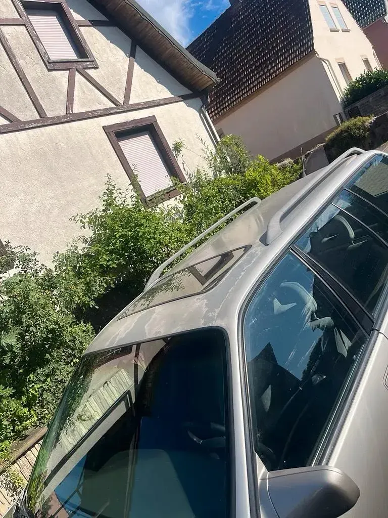 Second-hand Opel Omega 200 CP (147 kW) 1991 Auriu Break