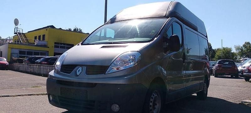 Grün Gebraucht 2008 Renault Trafic Van | 3.650 € - Bild 1/4