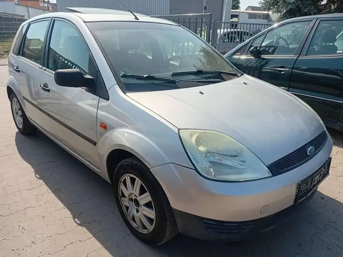 Gebraucht Ford Fiesta 80 PS (58 kW) 2002 Bronze Kleinwagen