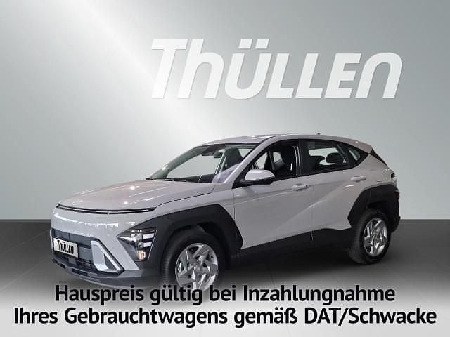 Neu Hyundai Kona Select 150 PS (110 kW) 2026 Grau SUV