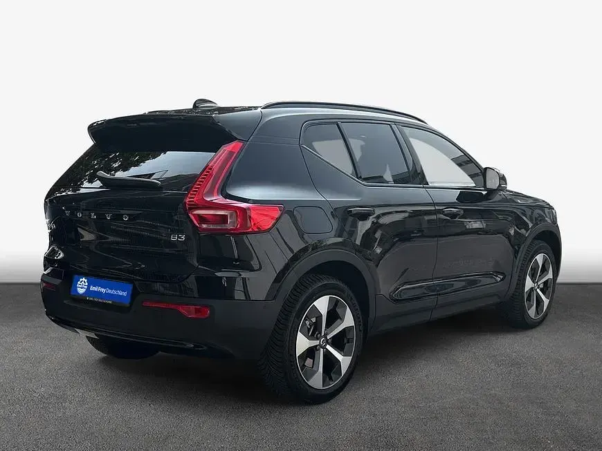 Gebraucht Volvo XC40 120 PS (88 kW) 2025 SUV