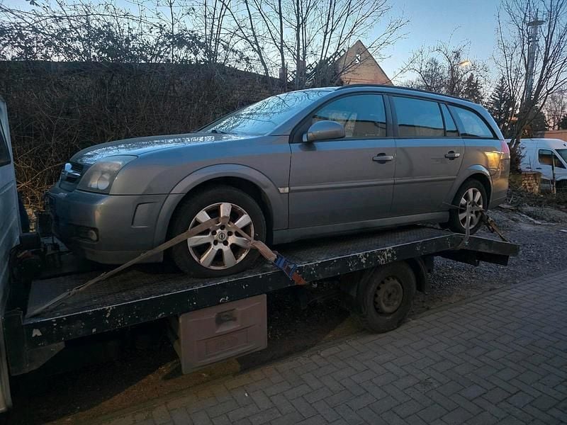 Gebraucht Opel Vectra 150 PS (110 kW) 2005 Silber Kombi