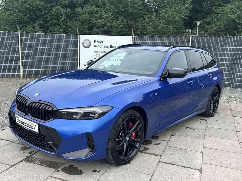 Blau Gebraucht 2024 BMW 330e M Sport Kombi | 42.490 € (Guter Preis) - Bild 1/3