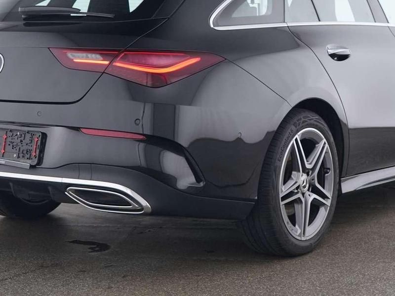 Gebraucht Mercedes CLA200 Advanced Plus 163 PS (119 kW) 2024 Kosmosschwarzmet. Kombi
