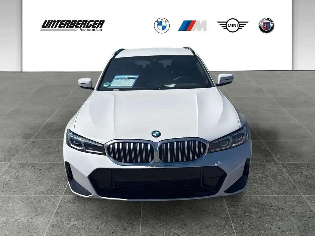 Gebraucht BMW 318 Performance 156 PS (114 kW) 2025 Alpinweiß uni Kombi