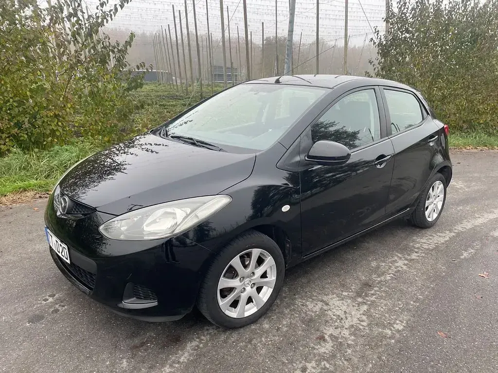Usata Mazda 2 75 CV (55 kW) 2009 Nero Utilitaria