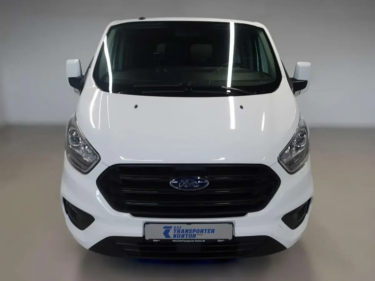 Gebraucht Ford Tourneo 131 PS (96 kW) 2019 Frostweiß Kombi