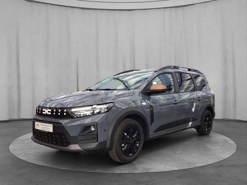 Dolomitgrau Neu 2025 Dacia Jogger Extreme Van / Kleinbus | 24.975 € (Etwas zu teuer) - Bild 1/4