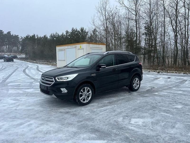 Gebraucht Ford Kuga Trend 150 PS (110 kW) 2018 Schwarz SUV