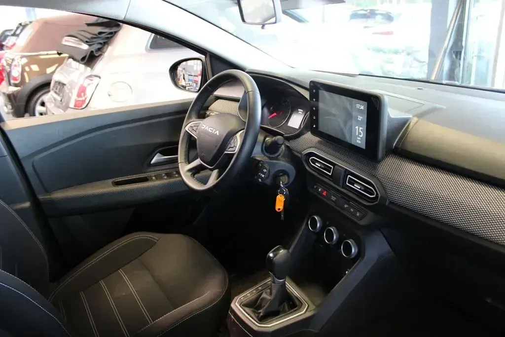 Gebraucht Dacia Sandero Expression 91 PS (66 kW) 2025 Schwarz Limousine