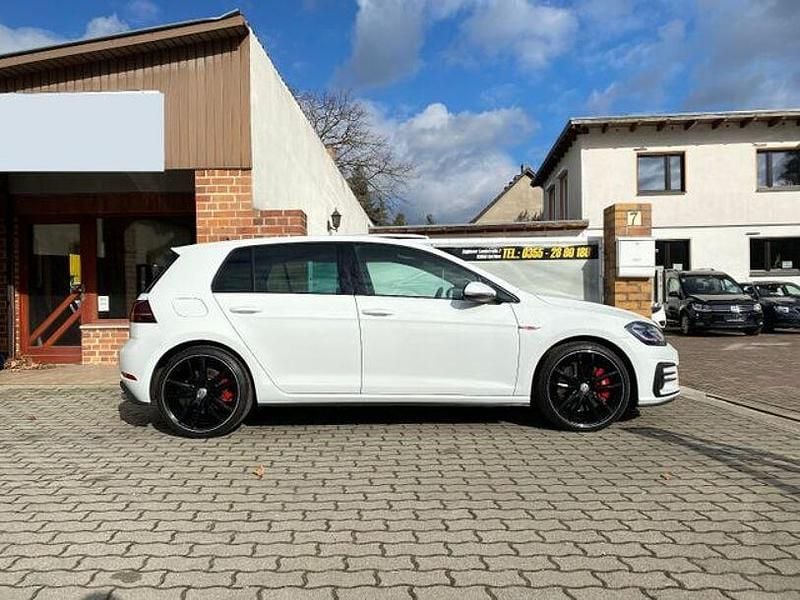 Gebraucht VW Golf VII GTI 245 PS (180 kW) 2018 Weiß Limousine