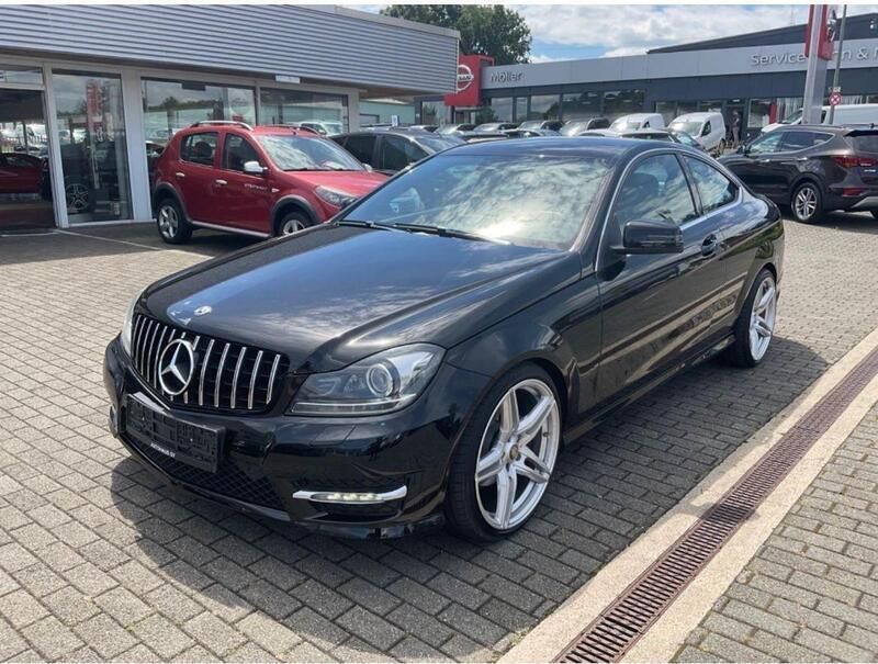 Schwarz Gebraucht 2014 Mercedes C200 AMG Coupé | 13.490 € (Fairer Preis) - Bild 1/4