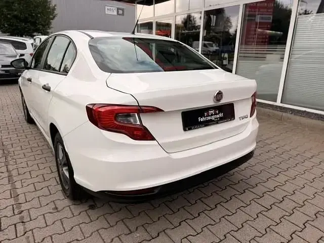 Gebraucht Fiat Tipo Pop 95 PS (69 kW) 2019 Colore esterno (bianco (vr249 Limousine