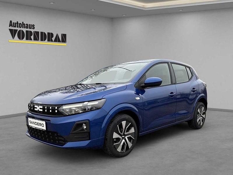 Neu Dacia Sandero Expression 101 PS (74 kW) 2025 Iron blau metallic Limousine