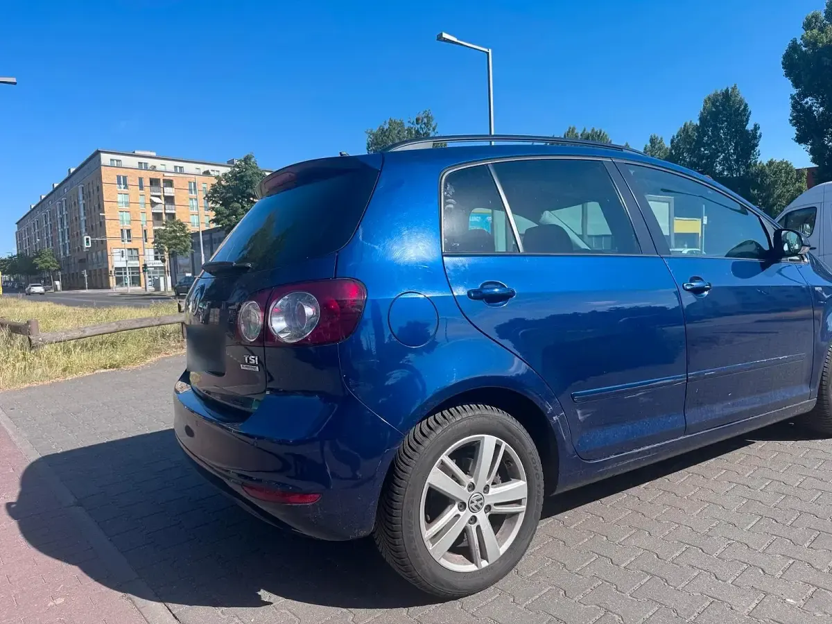 Gebraucht VW Golf Plus Cross 105 PS (77 kW) 2012 Blau Van / Kleinbus