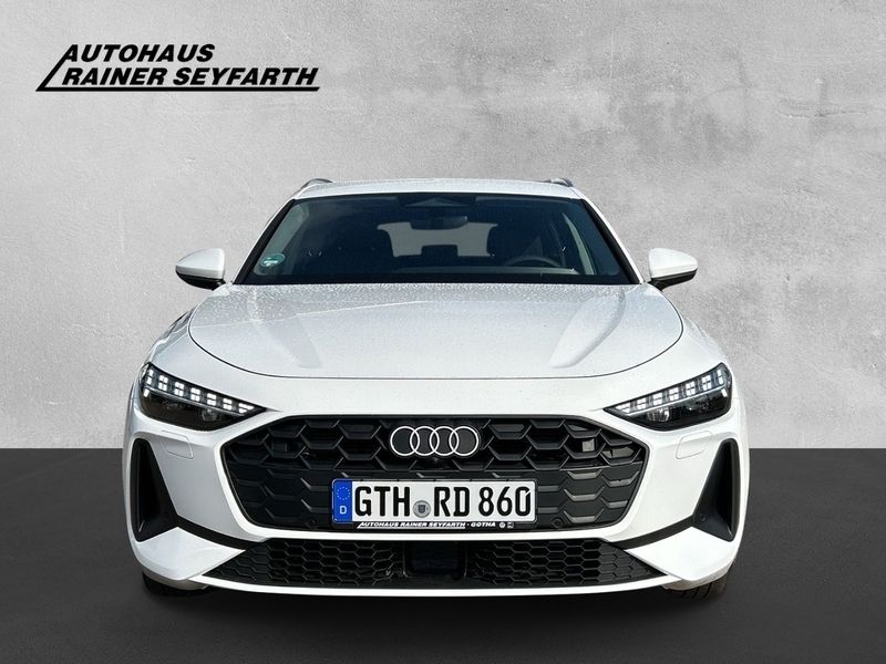 Gebraucht Audi A5 Ambiente 150 PS (110 kW) 2025 Weiss Coupé