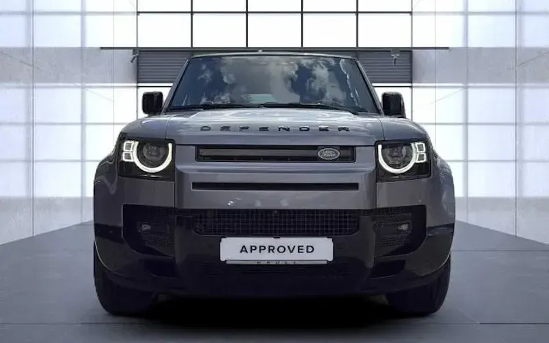 Gebraucht Land Rover Defender SE 200 PS (147 kW) 2024 Grau SUV