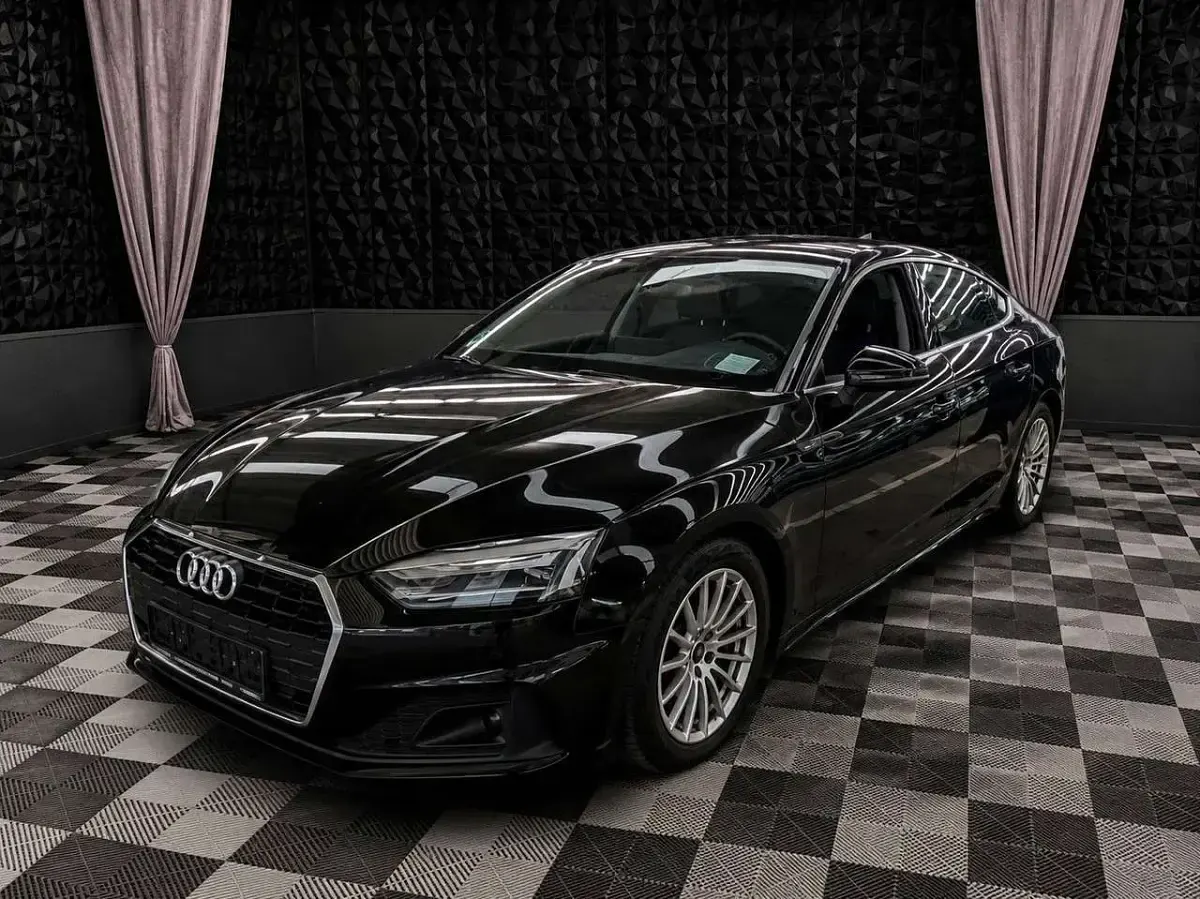 Gebraucht Audi A5 Basis 150 PS (110 kW) 2021 Schwarz Coupé
