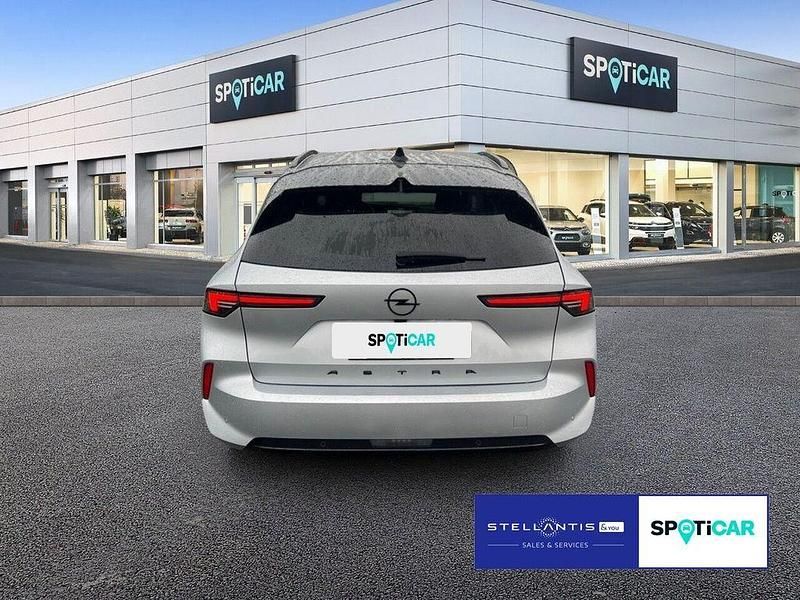 Gebraucht Opel Astra 131 PS (96 kW) 2024 Grau Limousine