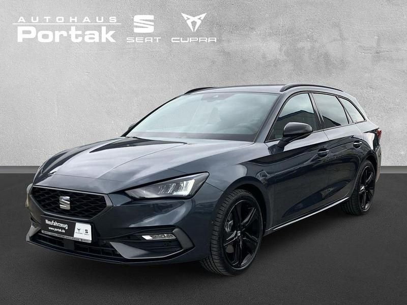 Grau Gebraucht 2025 Seat Leon Black Edition Limousine | 34.844 € (Etwas zu teuer) - Bild 1/3