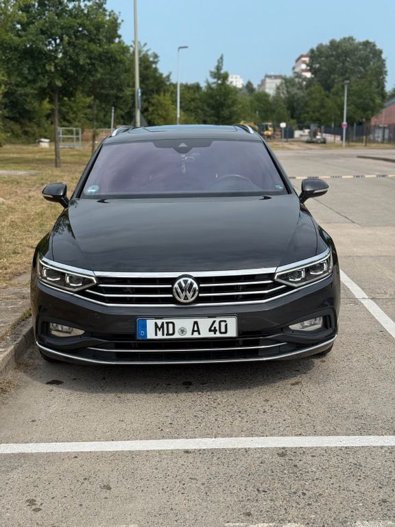 Schwarz Gebraucht 2020 VW Passat Elegance Kombi | 22.900 € (Fairer Preis) - Bild 1/4