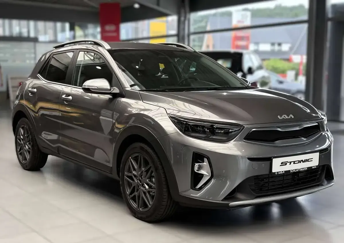 Neu Kia Stonic Turbo 101 PS (74 kW) 2025 (m7g) astrograu met. SUV