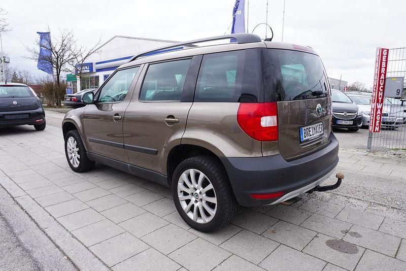 Gebraucht Skoda Yeti Experience 105 PS (77 kW) 2010 Matobraun metallic SUV