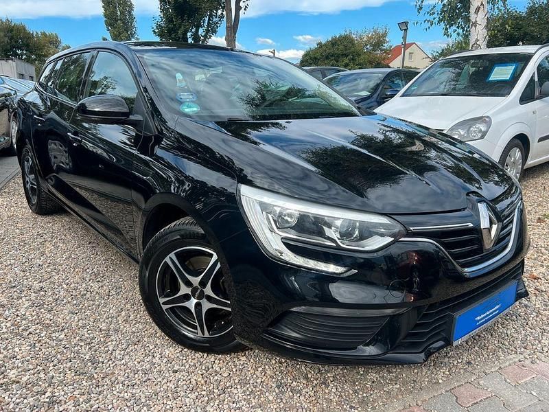 Schwarz Gebraucht 2017 Renault Mégane IV Life Limousine | 9.490 € (Fairer Preis) - Bild 1/4