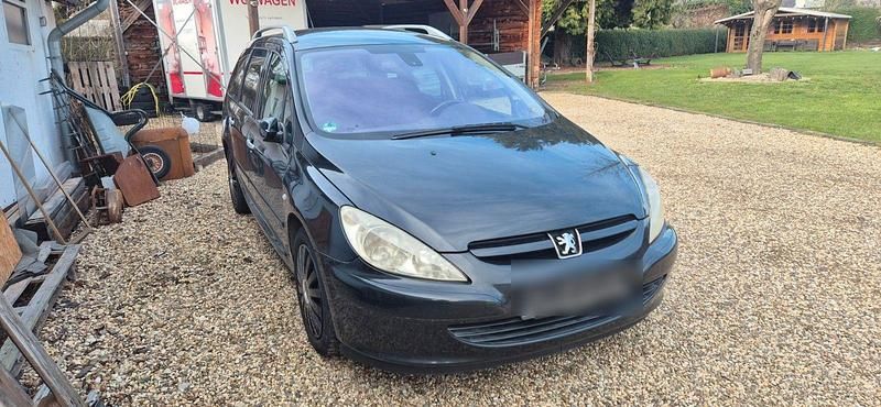 Schwarz Gebraucht 2004 Peugeot 307 Premium Kombi | 1.450 € (Fairer Preis) - Bild 1/4