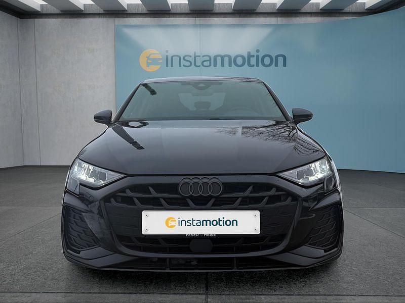 Gebraucht Audi A3 116 PS (85 kW) 2025 Schwarz Limousine