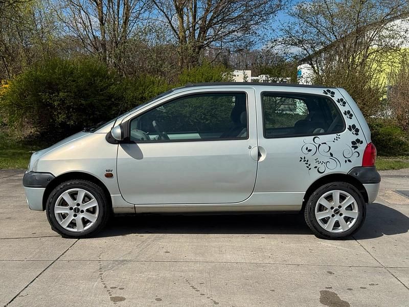 Gebraucht Renault Twingo 75 PS (55 kW) 2001 Silber Kleinwagen