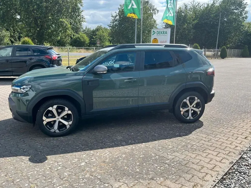 Gebraucht Dacia Duster Journey 94 PS (69 kW) 2025 Safarigrün SUV