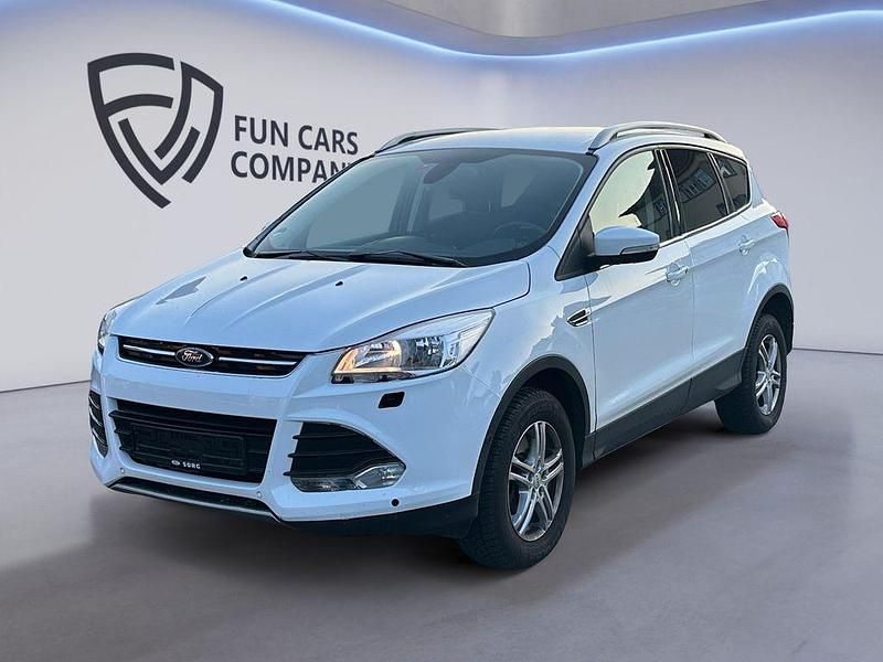 Gebraucht Ford Kuga Titanium 182 PS (133 kW) 2013 Weiß SUV