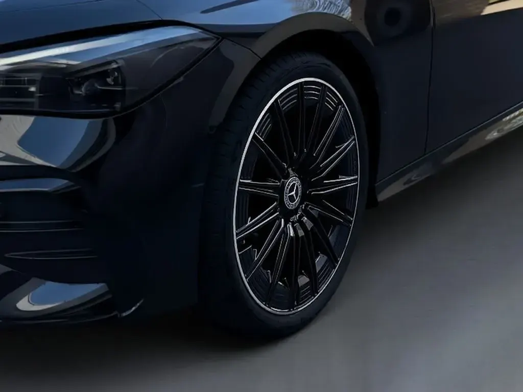 Gebraucht Mercedes CLE200 AMG 204 PS (150 kW) 2025 Schwarz Coupé