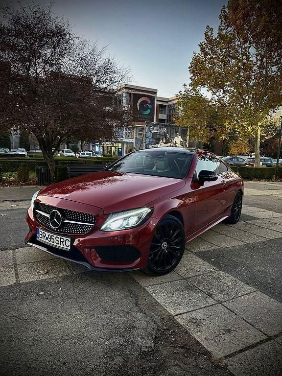 Rot Gebraucht 2016 Mercedes C250 AMG Coupé | 23.000 € (Etwas zu teuer) - Bild 1/4