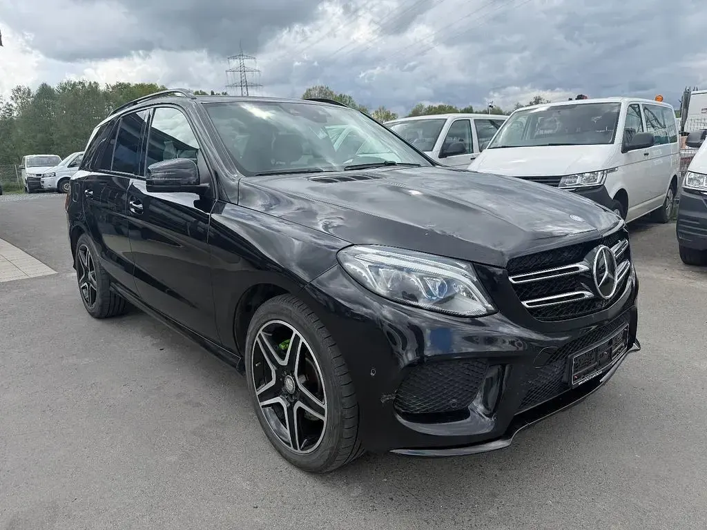 Gebraucht Mercedes GLE350 AMG 258 PS (189 kW) 2016 Schwarz SUV