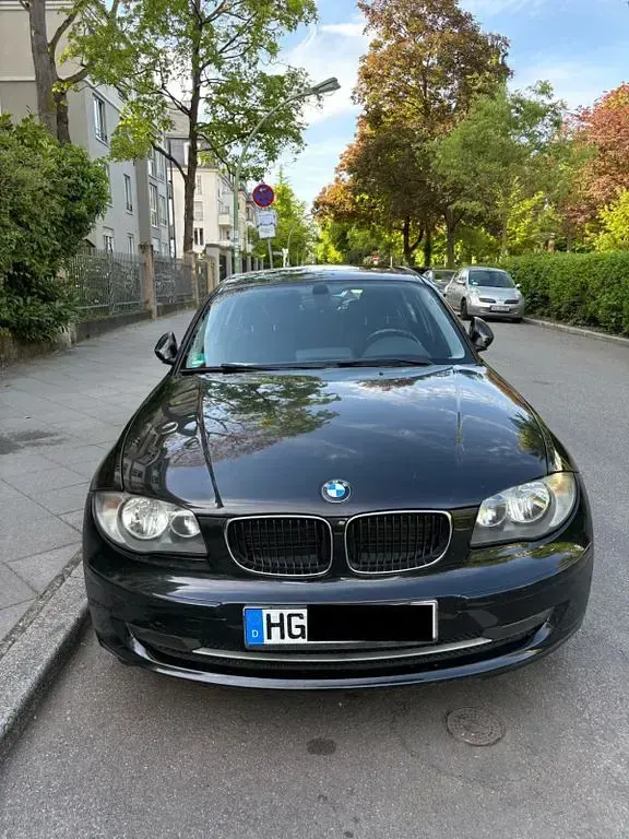 Gebraucht BMW 120 Performance 177 PS (130 kW) 2008 Schwarz Kleinwagen