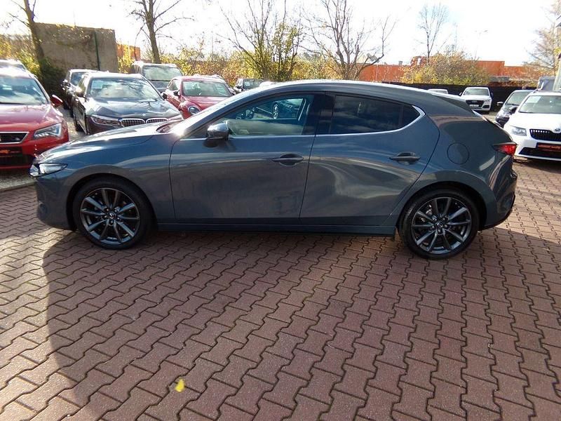 Gebraucht Mazda 3 Selection 150 PS (110 kW) 2023 Polymetal grey Limousine