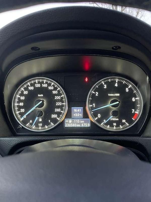 Gebraucht BMW 320 M Sport 170 PS (125 kW) 2011 Schwarz Coupé